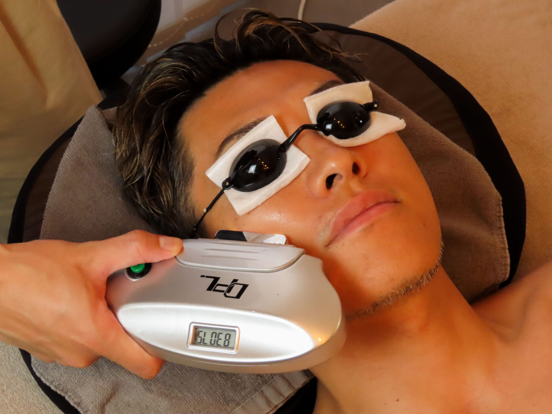 フォトフェシャル施術