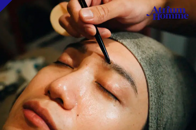 恵比寿でメンズ眉毛は自分で整える?サロンとの違い|ATRIUM HOMME 恵比寿